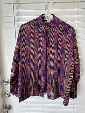 Men's Purple Paisley Stripe Button-Down Shirt